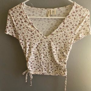 flowery crop top